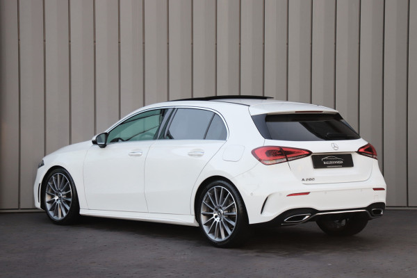 Mercedes-Benz A-Klasse 200 AMG Aut7 | 163PK | Pano | Keyless-go | Sfeerverlichting | Widescreen | Led | Stoelverw. | Camera | NL-Auto | 2018.