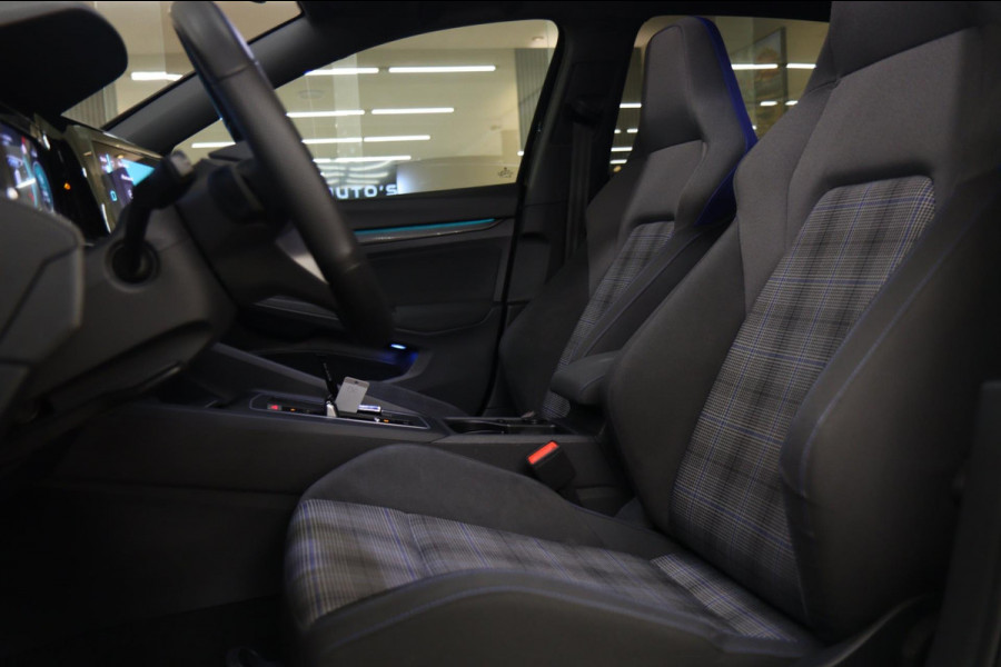 Volkswagen Golf 1.4 TSI GTE 245PK BLACKSTYLE /PANODAK/CARPLAY/ACC/LANEASSIST/VOL