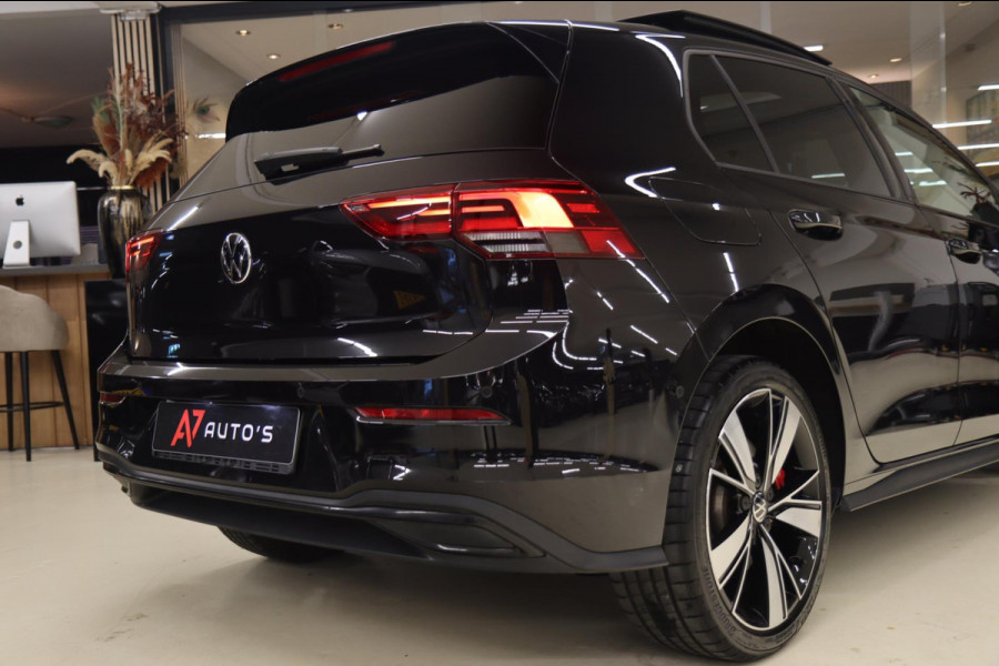 Volkswagen Golf 1.4 TSI GTE 245PK BLACKSTYLE /PANODAK/CARPLAY/ACC/LANEASSIST/VOL