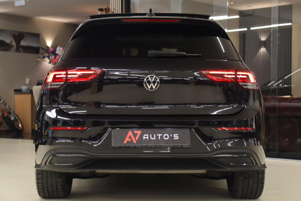 Volkswagen Golf 1.4 TSI GTE 245PK BLACKSTYLE /PANODAK/CARPLAY/ACC/LANEASSIST/VOL