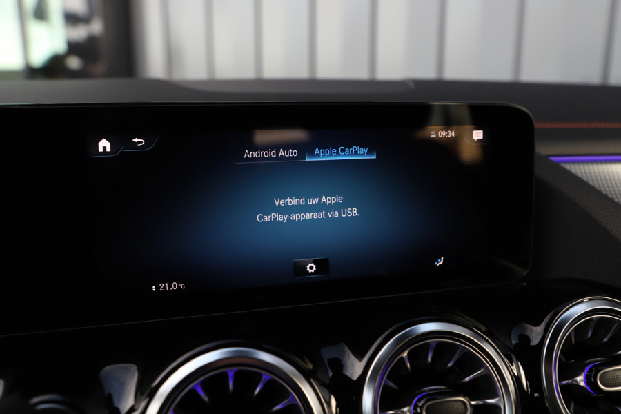 Mercedes-Benz EQA 250 AMG | 190PK | Sfeerverlichting | Led | Widescreen | Standkachel | Stoelverwarming | Elek. Achterklep | 2023.