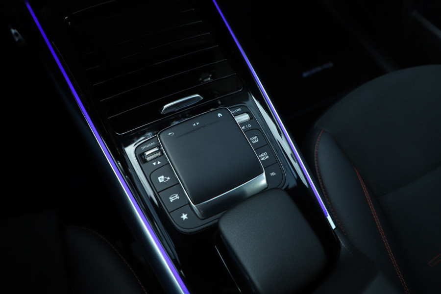 Mercedes-Benz EQA 250 AMG | 190PK | Sfeerverlichting | Led | Widescreen | Standkachel | Stoelverwarming | Elek. Achterklep | 2023.