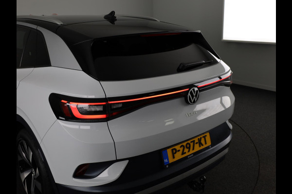 Volkswagen ID.4 First 77 kWh 204 pk | Navigatie | Warmtepomp | Trekhaak (wegklapbaar ) | Parkeersensoren | Achteruitrijcamera | Stoelverwarming |