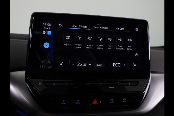 Volkswagen ID.4 First 77 kWh 204 pk | Navigatie | Warmtepomp | Trekhaak (wegklapbaar ) | Parkeersensoren | Achteruitrijcamera | Stoelverwarming |