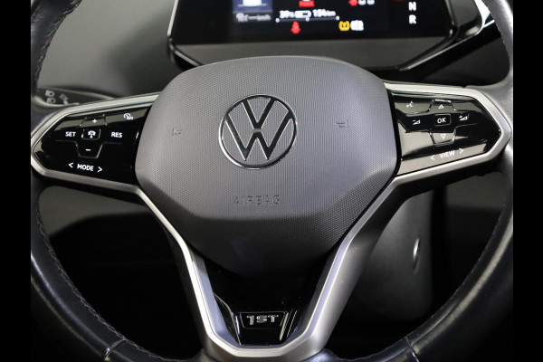Volkswagen ID.4 First 77 kWh 204 pk | Navigatie | Warmtepomp | Trekhaak (wegklapbaar ) | Parkeersensoren | Achteruitrijcamera | Stoelverwarming |