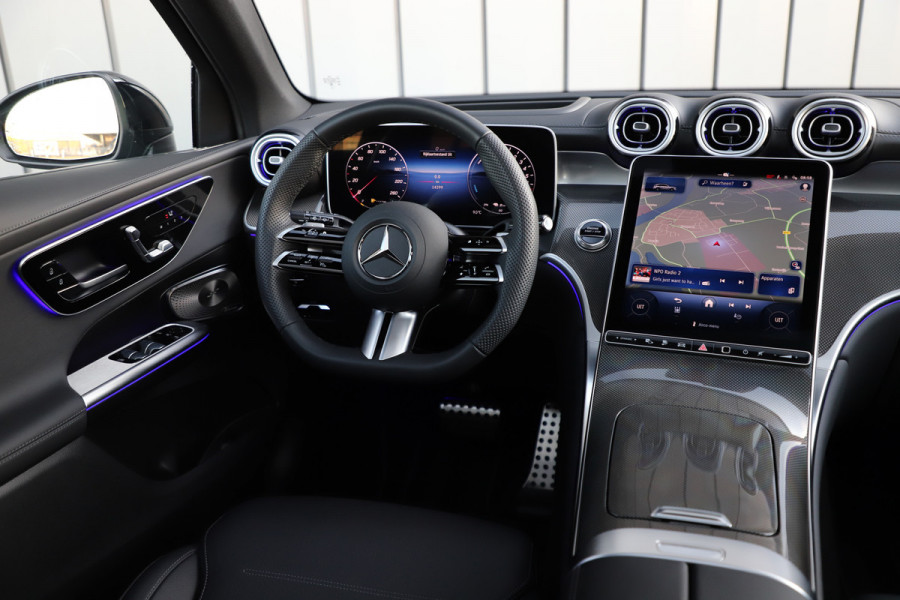 Mercedes-Benz GLC 300e AMG 4-Matic | 313PK | Pano | Keyless-go | Head-up | Sfeerverlichting | Burmester | Distronic | Digital-light | NL-Auto | 20