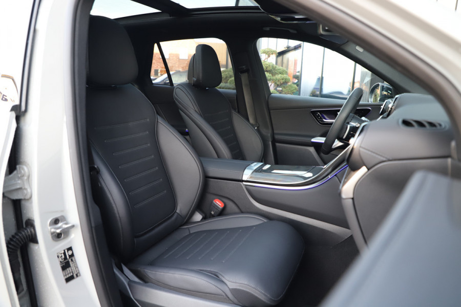 Mercedes-Benz GLC 300e AMG 4-Matic | 313PK | Pano | Keyless-go | Head-up | Sfeerverlichting | Burmester | Distronic | Digital-light | NL-Auto | 20