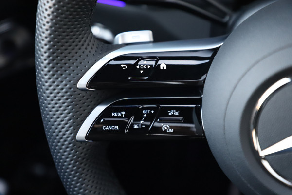 Mercedes-Benz GLC 300e AMG 4-Matic | 313PK | Pano | Keyless-go | Head-up | Sfeerverlichting | Burmester | Distronic | Digital-light | NL-Auto | 20