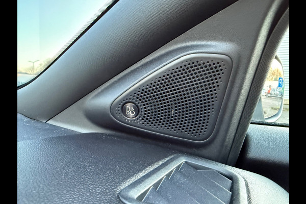 Ford Puma 1.0 EcoBoost 155 Hybrid ST-Line X First Edition - Pano/Schuifdak - Winterpakket - Navi - Half Leder