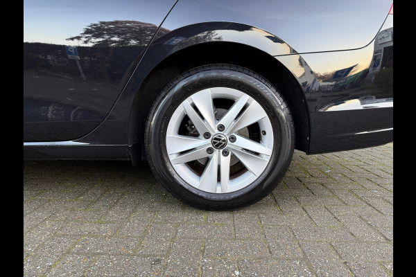 Volkswagen GOLF Variant 1.5 eTSI Life Business - Automaat - Navi - Alcantara - Virt.Cockpit - Climate