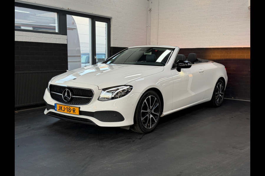 Mercedes-Benz E-Klasse Cabrio 200 | Leder | Airscarf | Camera | Navi | Lage Km stand | Led | Nieuwstaat | 1e eigenaar