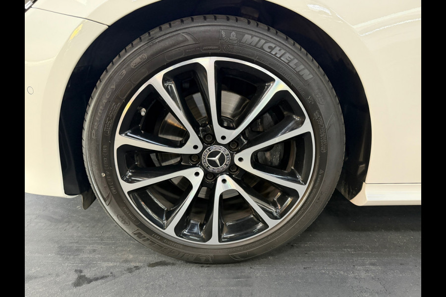 Mercedes-Benz E-Klasse Cabrio 200 | Leder | Airscarf | Camera | Navi | Lage Km stand | Led | Nieuwstaat | 1e eigenaar