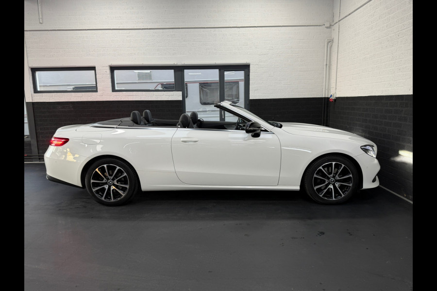 Mercedes-Benz E-Klasse Cabrio 200 | Leder | Airscarf | Camera | Navi | Lage Km stand | Led | Nieuwstaat | 1e eigenaar