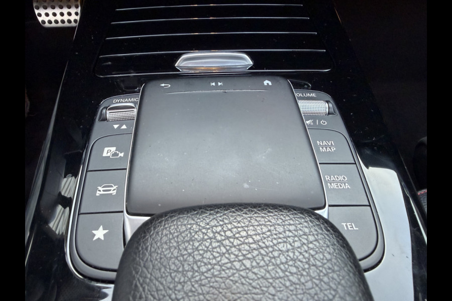 Mercedes-Benz A-Klasse 180 Business Solution AMG panoramadak night sfeerlicht vol vol