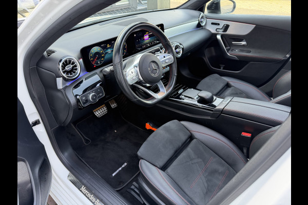 Mercedes-Benz A-Klasse 180 Business Solution AMG panoramadak night sfeerlicht vol vol