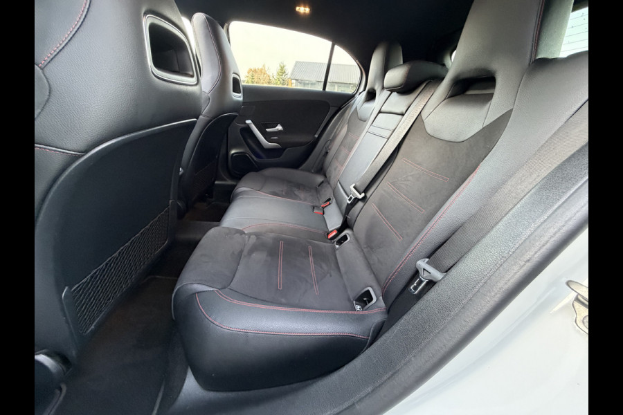 Mercedes-Benz A-Klasse 180 Business Solution AMG panoramadak night sfeerlicht vol vol