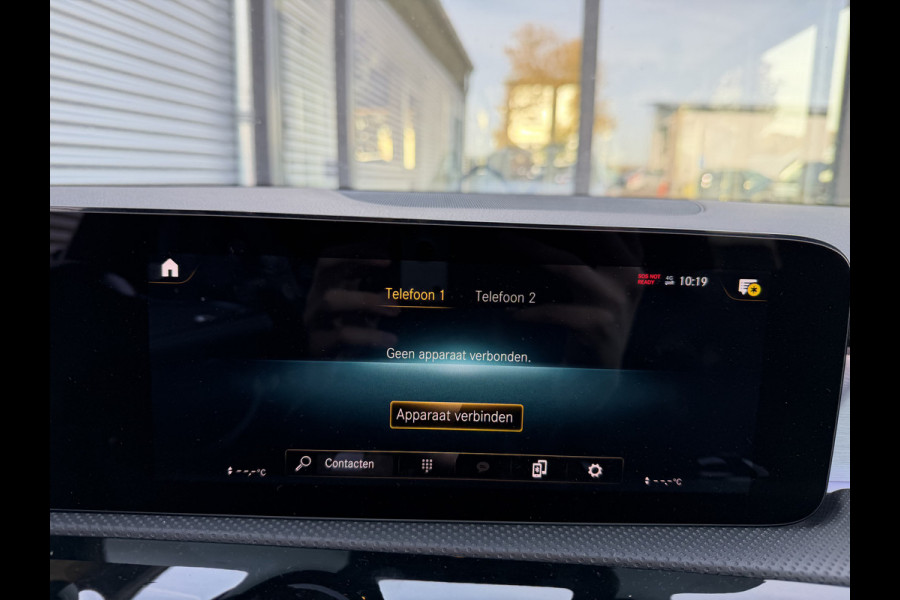 Mercedes-Benz A-Klasse 180 Business Solution AMG panoramadak night sfeerlicht vol vol