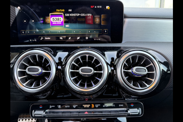 Mercedes-Benz A-Klasse 180 Business Solution AMG panoramadak night sfeerlicht vol vol