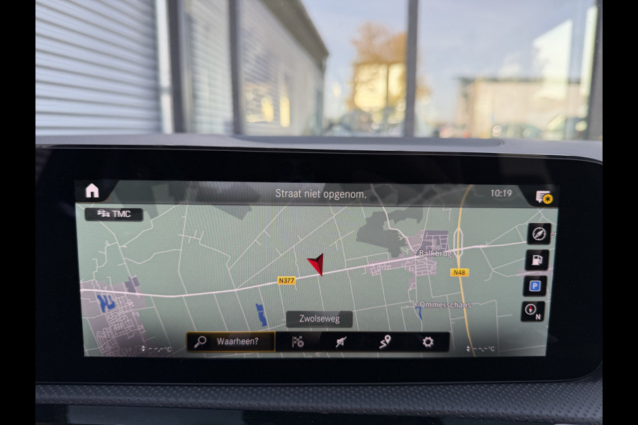 Mercedes-Benz A-Klasse 180 Business Solution AMG panoramadak night sfeerlicht vol vol