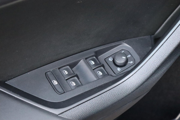 Škoda Kodiaq 1.5 TSI Business Edition org.NL camera