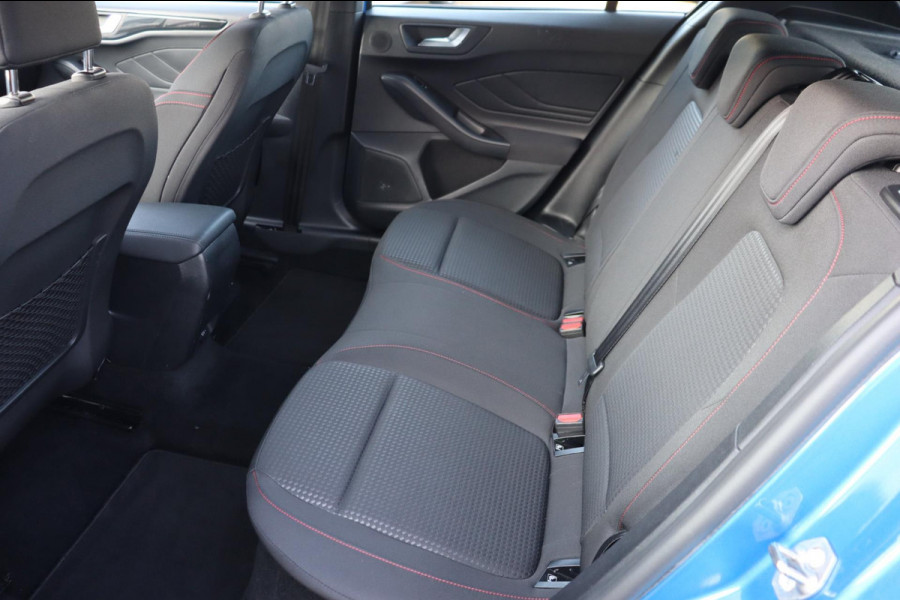 Ford Focus 1.0 EcoBoost Hybrid ST Line Business org.NL B&O afn.trekhaak camera stuur/stoel/raamverw.