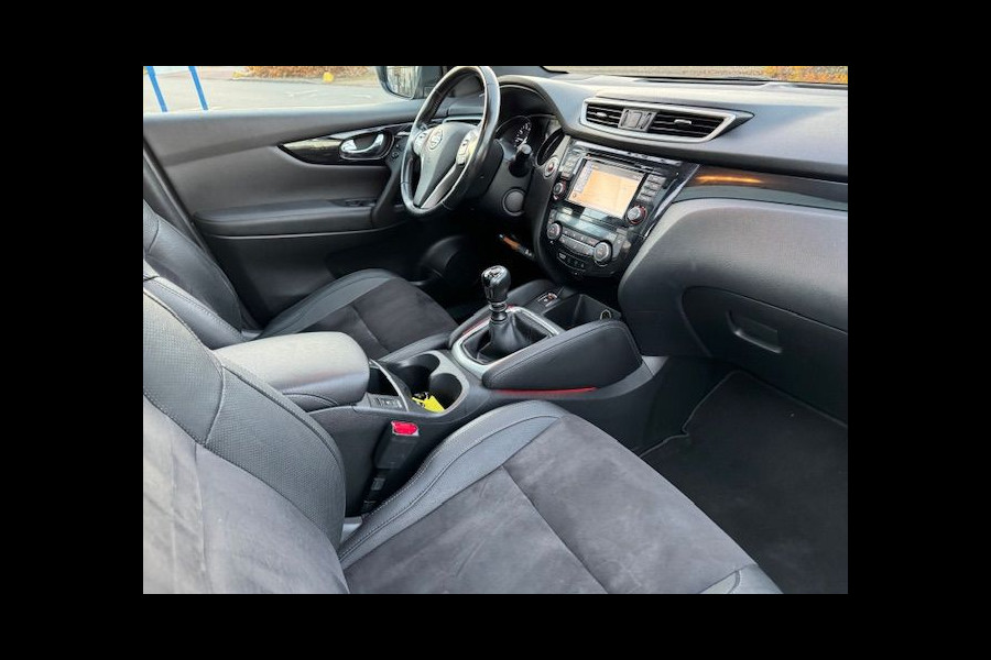 Nissan QASHQAI 1.6 Turbo 164pk N-Vision Airco/ECC,Navigatie,Camera,Panoramadak,Leder/Alcantara Interieur