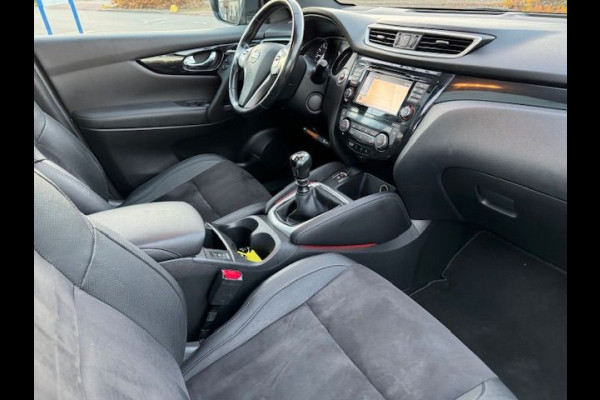 Nissan QASHQAI 1.6 Turbo 164pk N-Vision Airco/ECC,Navigatie,Camera,Panoramadak,Leder/Alcantara Interieur