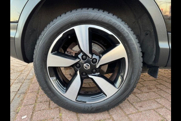 Nissan QASHQAI 1.6 Turbo 164pk N-Vision Airco/ECC,Navigatie,Camera,Panoramadak,Leder/Alcantara Interieur
