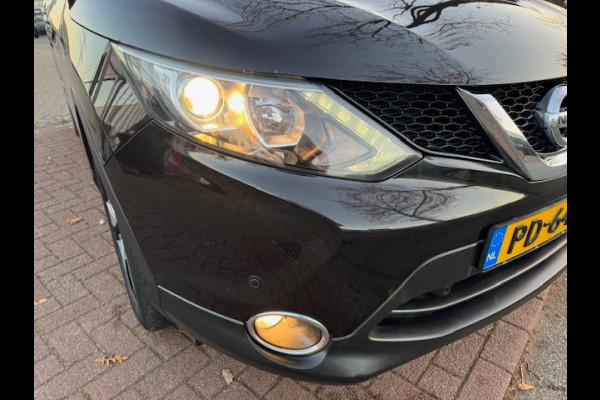 Nissan QASHQAI 1.6 Turbo 164pk N-Vision Airco/ECC,Navigatie,Camera,Panoramadak,Leder/Alcantara Interieur