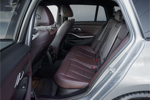BMW 3 Serie Touring 318i 157PK M-Pakket Leder LED Trekhaak