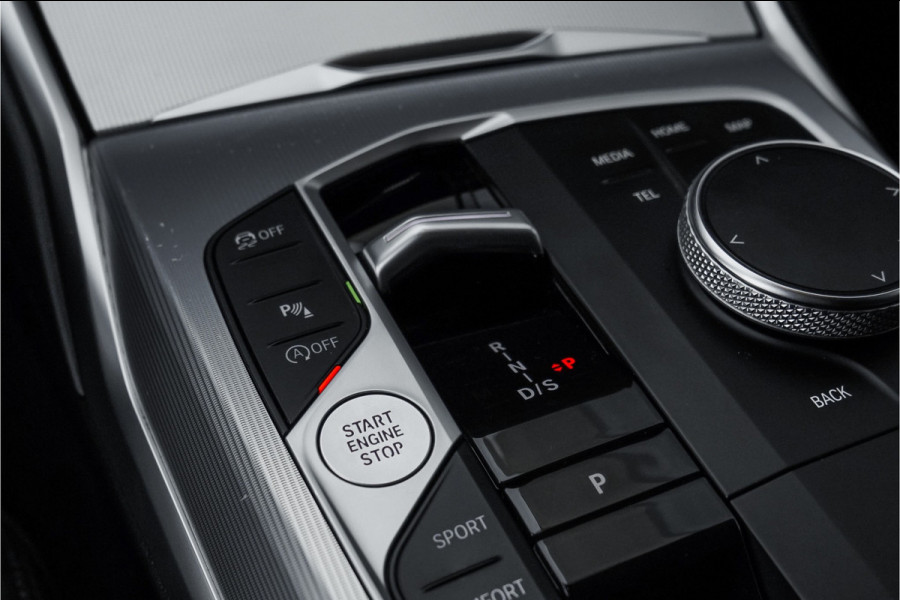 BMW 3 Serie Touring 318i 157PK M-Pakket Leder LED Trekhaak