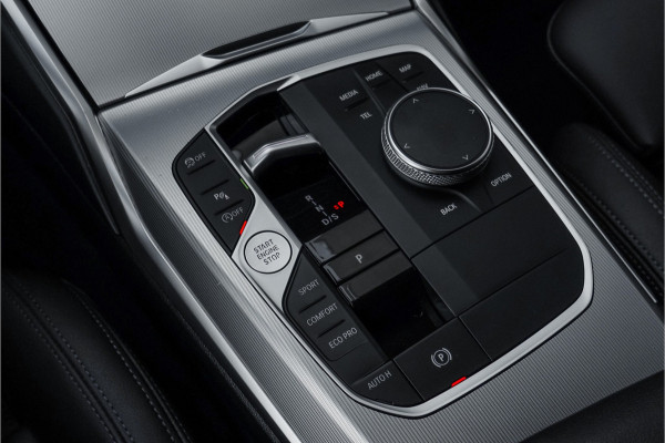 BMW 3 Serie Touring 318i 157PK M-Pakket Leder LED Trekhaak