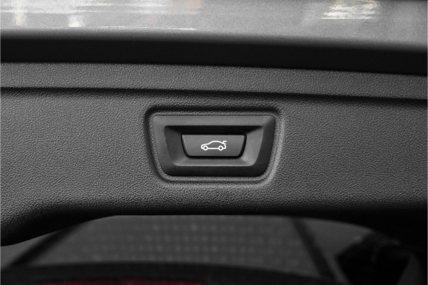 BMW 3 Serie Touring 318i 157PK M-Pakket Leder LED Trekhaak