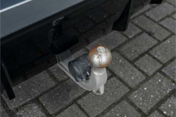 BMW 3 Serie Touring 318i 157PK M-Pakket Leder LED Trekhaak