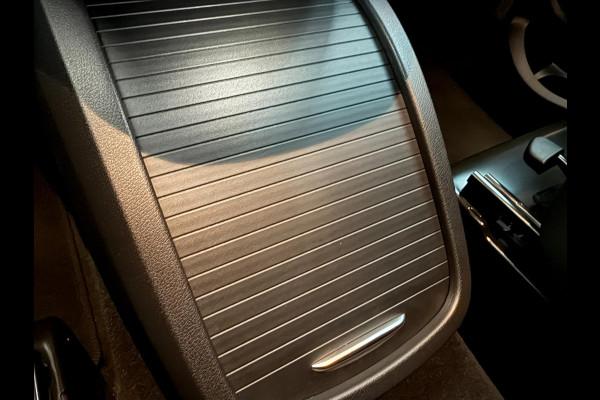 Mercedes-Benz Eqv 300 L2 - 8-pers AMG Facelift - Inter. & Exterieur pakket - 360 - Elec. deuren - Vol Opties - Incl. Garantie