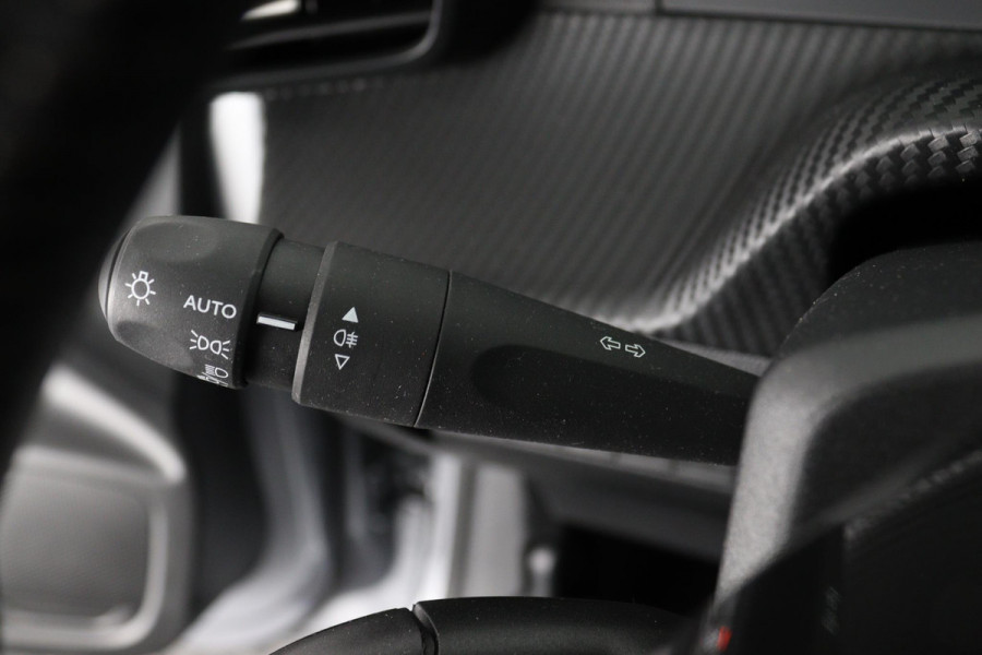 Peugeot e-208 EV ALLURE PACK 50 KWh ACCU= 93% +SNELLADEN GARANTIE TOT 2031** 3 FASE LADEN . Als nieuw!