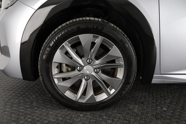 Peugeot e-208 EV ALLURE PACK 50 KWh ACCU= 93% +SNELLADEN GARANTIE TOT 2031** 3 FASE LADEN . Als nieuw!