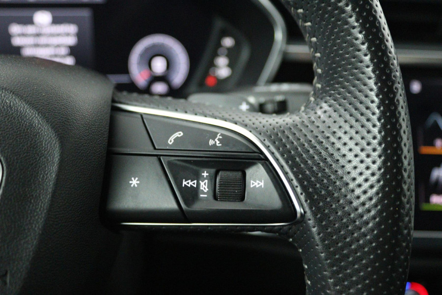 Audi Q3 35 TFSI S Line Pro Line S (DIGITALE COCKPIT, STOELVERWARMING, ELEKTR STOELEN, SFEERVERLICHTING, LANE-ASSIST, SENSOREN)