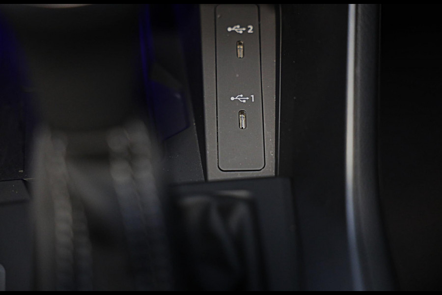 Audi Q3 45 TFSI e S Line Edition Competition / AUT / Acc / Lane Assist / Dode Hoek / Elek Stoel / Pano / Sfeer / Matrix / 21 Inch