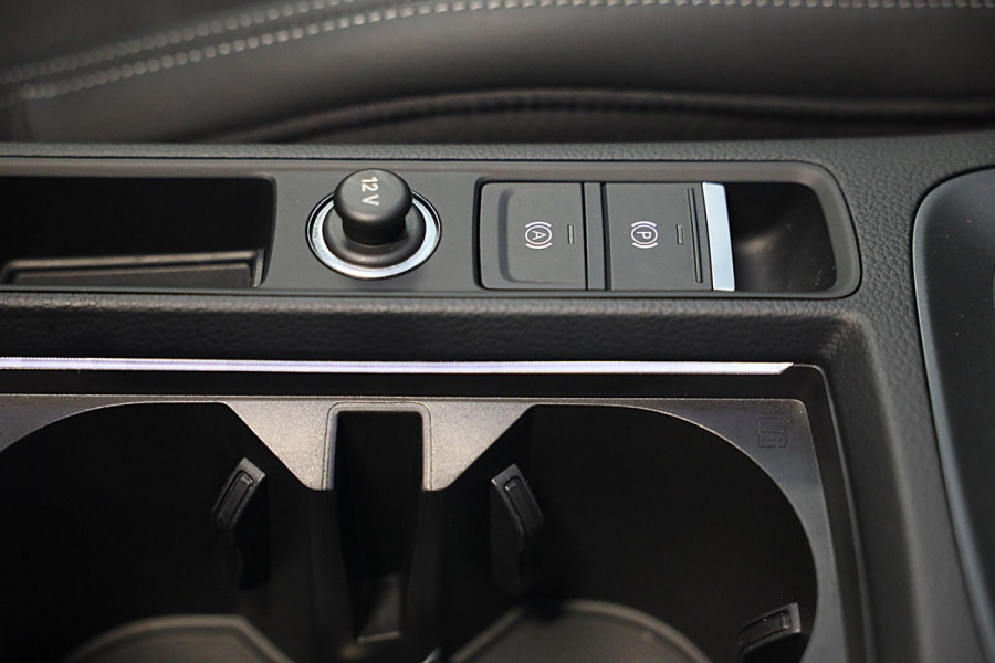 Audi Q3 45 TFSI e S Line Edition Competition / AUT / Acc / Lane Assist / Dode Hoek / Elek Stoel / Pano / Sfeer / Matrix / 21 Inch