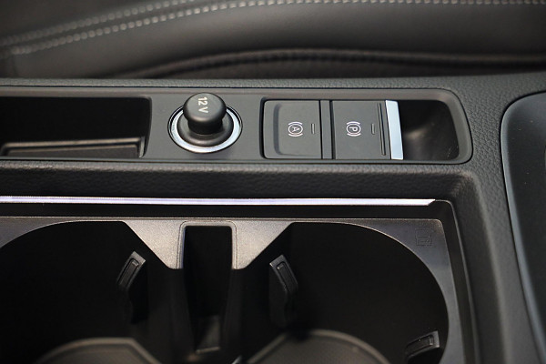 Audi Q3 45 TFSI e S Line Edition Competition / AUT / Acc / Lane Assist / Dode Hoek / Elek Stoel / Pano / Sfeer / Matrix / 21 Inch