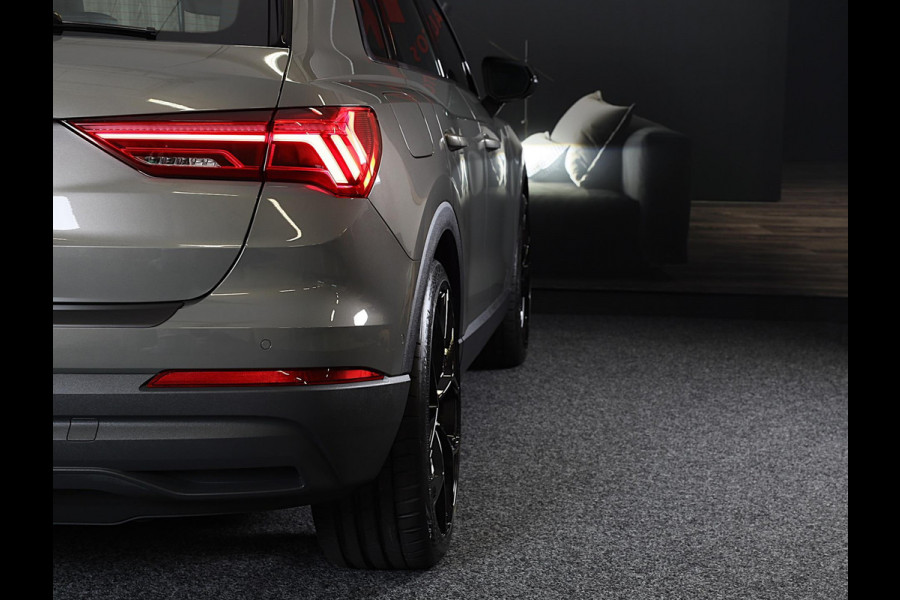Audi Q3 45 TFSI e S Line Edition Competition / AUT / Acc / Lane Assist / Dode Hoek / Elek Stoel / Pano / Sfeer / Matrix / 21 Inch