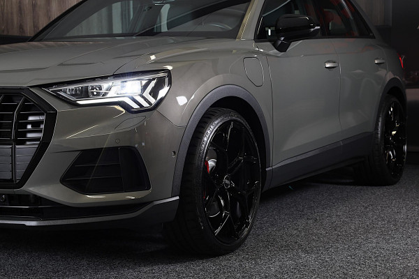 Audi Q3 45 TFSI e S Line Edition Competition / AUT / Acc / Lane Assist / Dode Hoek / Elek Stoel / Pano / Sfeer / Matrix / 21 Inch