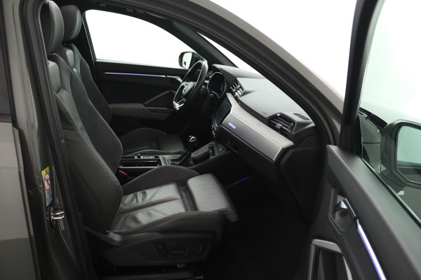 Audi Q3 35 TFSI S-Line (PANORAMADAK, ELEKT. WEGKLAPBARE TREKHAAK, CARPLAY, ELEKT. STOELEN, VIRTUAL, PDC, GOED ONDERHOUDEN, LED)