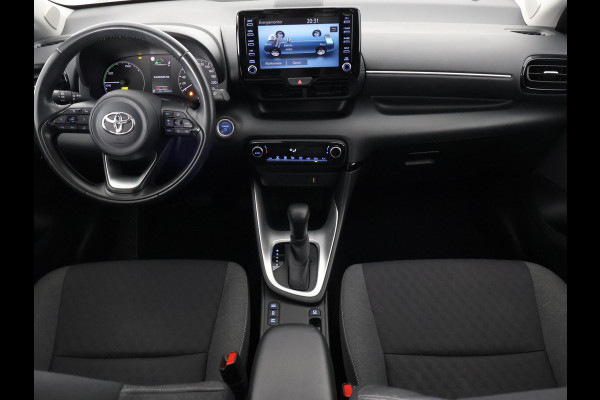 Toyota Yaris 1.5 Hybrid Active + Coral Red Pack | 1e eigenaar | Apple Carplay & AndroidAUTO | Camera |