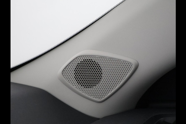 Toyota Yaris 1.5 Hybrid Active + Coral Red Pack | 1e eigenaar | Apple Carplay & AndroidAUTO | Camera |