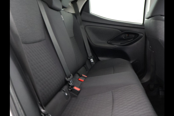 Toyota Yaris 1.5 Hybrid Active + Coral Red Pack | 1e eigenaar | Apple Carplay & AndroidAUTO | Camera |