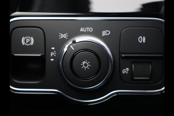 Mercedes-Benz A-Klasse 180 BUSINESS SOLUTION 1e EIG. GARANTIE TOT 2030* NL AUTO! NAVI.PDC V+A.  STOELVERWARMING .