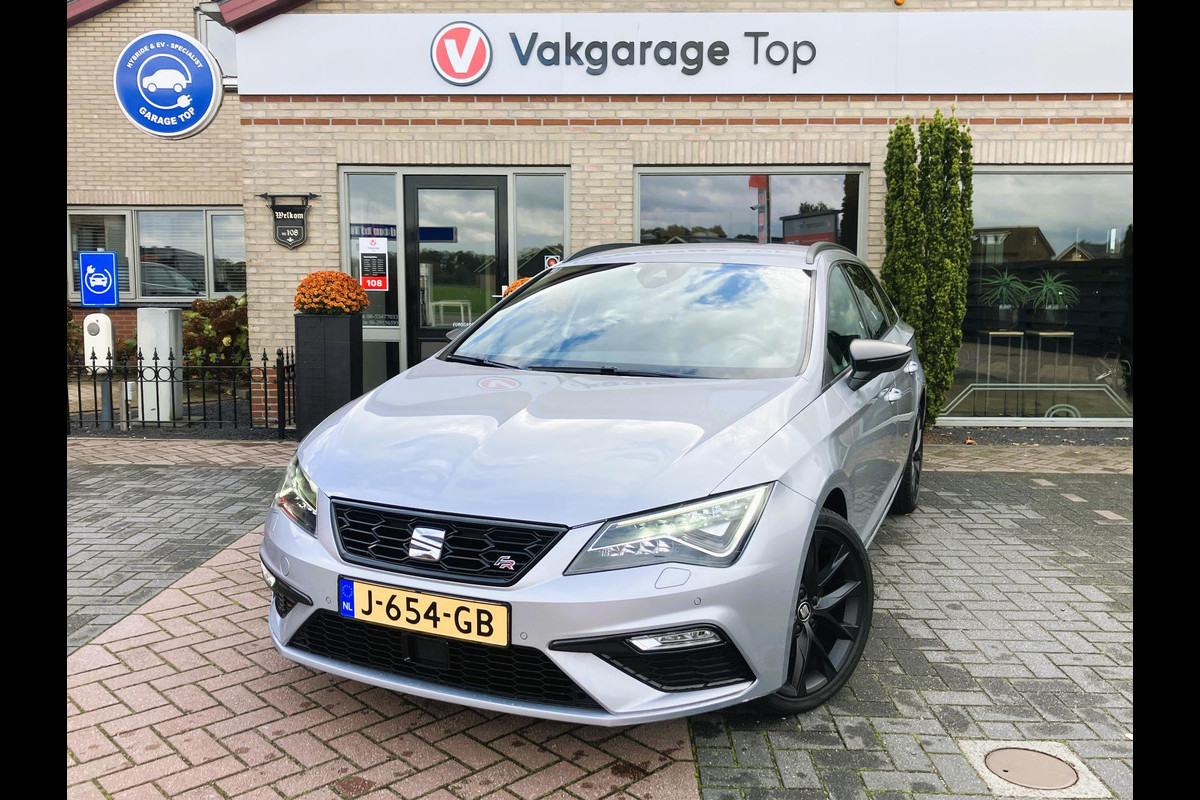 Seat León ST 1.5 TSI FR Ultimate Edition Black Sky | Trekhaak | Camera | NAP
