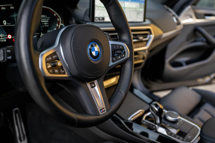 BMW X3 xDrive30e M-Sport ACC M-Stoelen Laser Panorama VOL